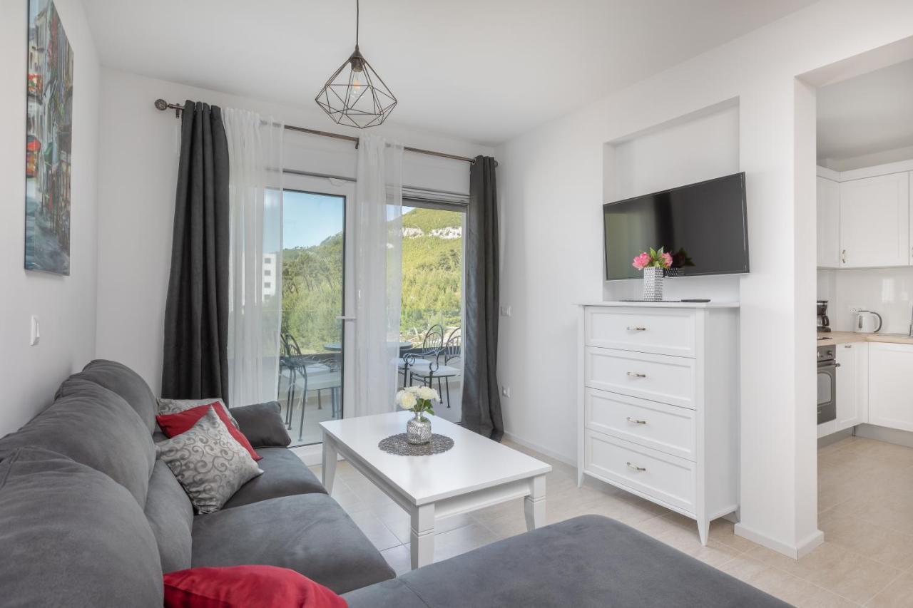 Apartment Oseka Makarska Buitenkant foto